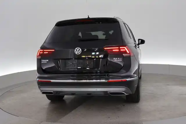 Musta Maastoauto, Volkswagen Tiguan Allspace – VAR-44764