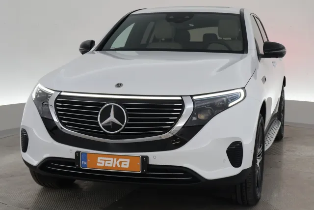 Valkoinen Maastoauto, Mercedes-Benz EQC – VAR-44930