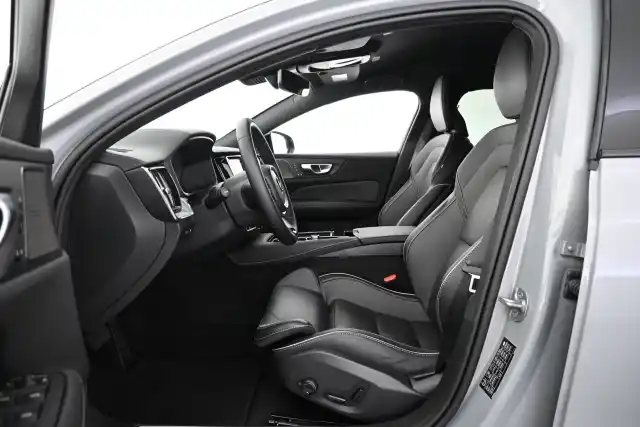 Harmaa Farmari, Volvo V60 – VAR-45347