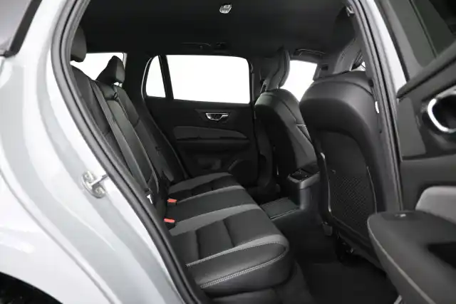 Harmaa Farmari, Volvo V60 – VAR-45347