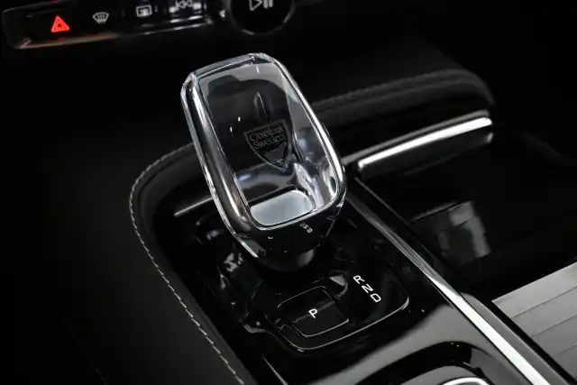Harmaa Farmari, Volvo V60 – VAR-45347