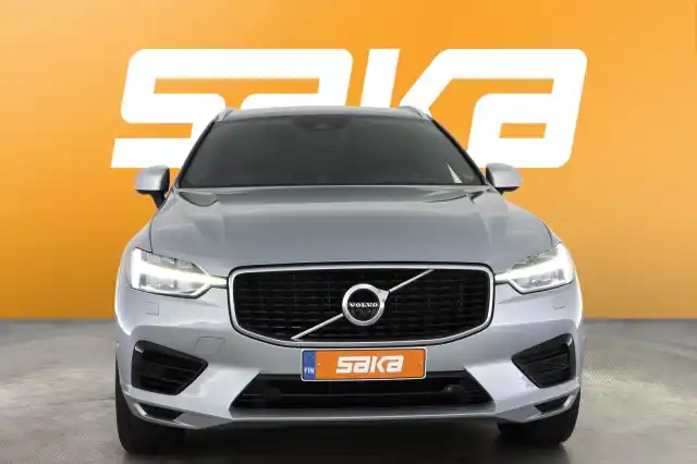 Harmaa Maastoauto, Volvo XC60 – VAR-45357