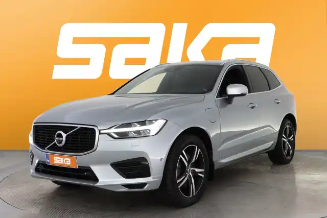 Harmaa Maastoauto, Volvo XC60 – VAR-45357