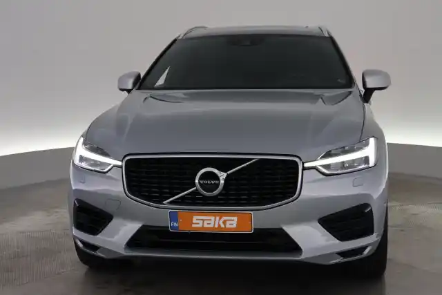 Harmaa Maastoauto, Volvo XC60 – VAR-45357