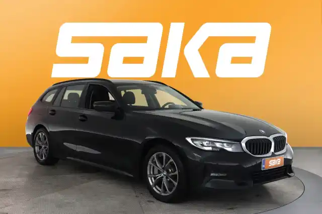 Musta Farmari, BMW 330 – VAR-45417