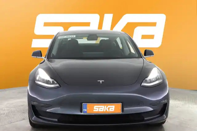 Harmaa Sedan, Tesla Model 3 – VAR-45439