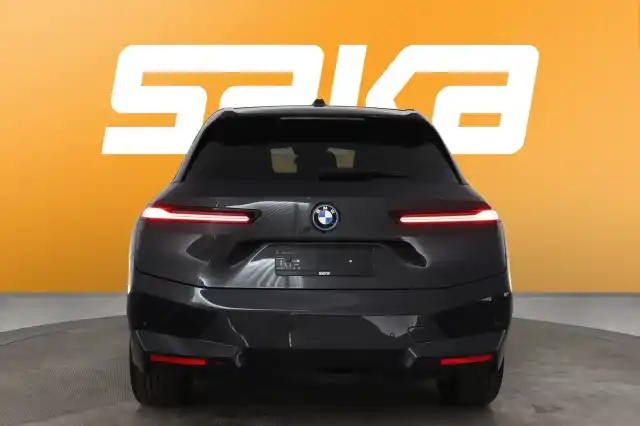 Harmaa Maastoauto, BMW iX – VAR-45578