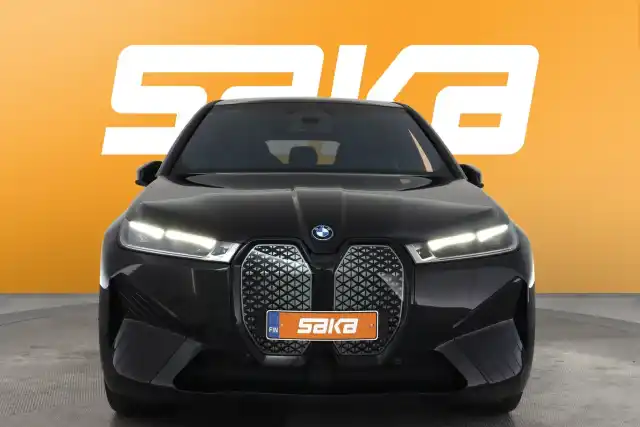 Musta Maastoauto, BMW iX – VAR-45763