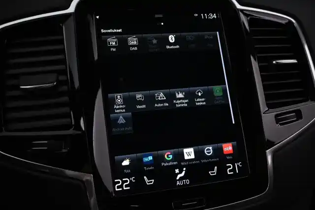 Musta Maastoauto, Volvo XC90 – VAR-45918