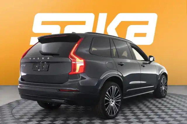 Musta Maastoauto, Volvo XC90 – VAR-45918