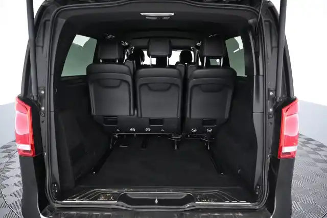 Musta Tila-auto, Mercedes-Benz V – VAR-46005