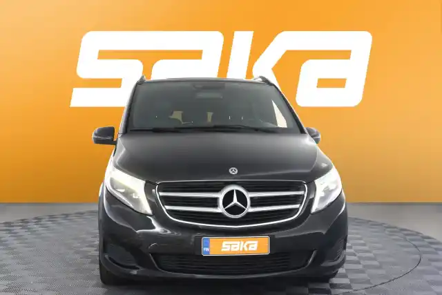 Musta Tila-auto, Mercedes-Benz V – VAR-46005