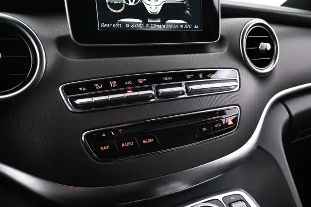 Musta Tila-auto, Mercedes-Benz V – VAR-46005