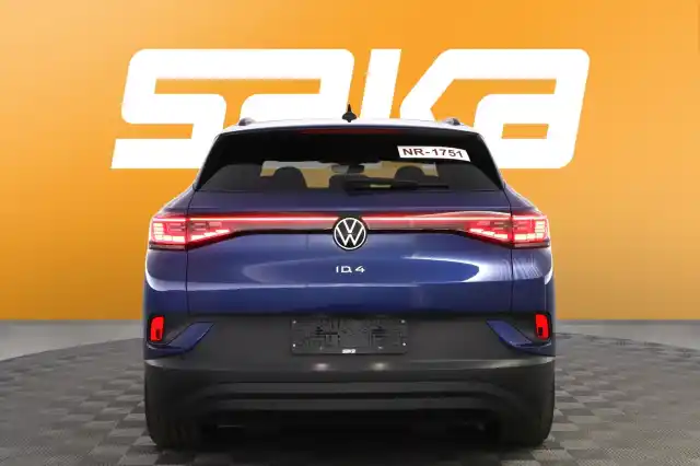 Sininen Maastoauto, Volkswagen ID.4 – VAR-46122