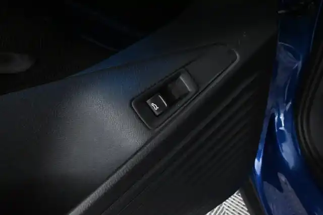 Sininen Maastoauto, Volkswagen ID.4 – VAR-46122