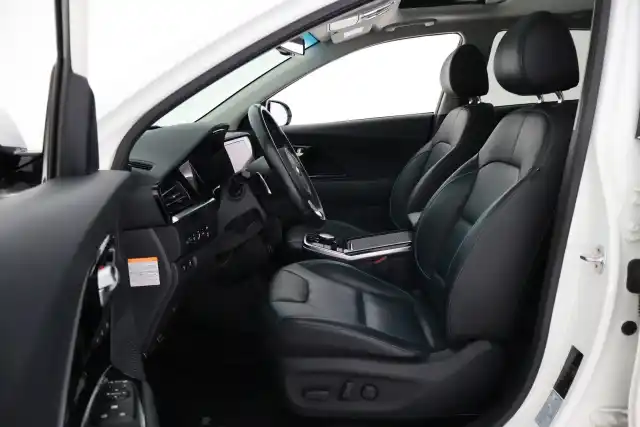 Valkoinen Viistoperä, Kia NIRO – VAR-46162