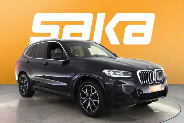 Musta Maastoauto, BMW X3 – VAR-46372