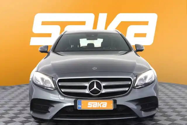 Harmaa Farmari, Mercedes-Benz E – VAR-46680