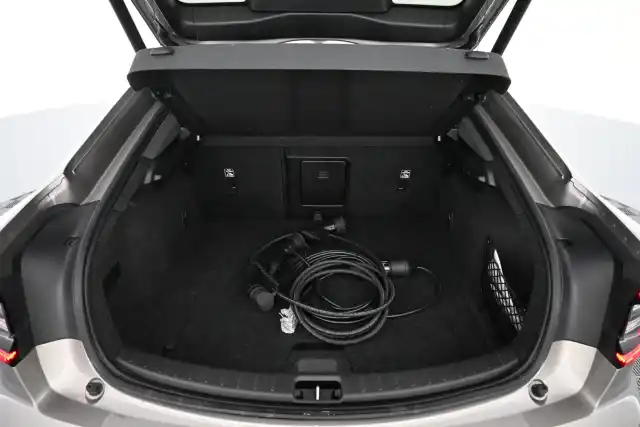 Ruskea Sedan, Polestar 2 – VAR-46709