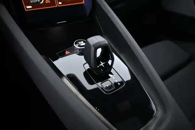 Ruskea Sedan, Polestar 2 – VAR-46709