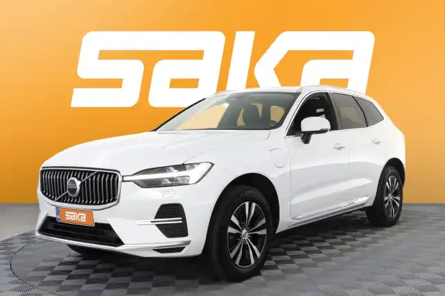 Valkoinen Maastoauto, Volvo XC60 – VAR-46731