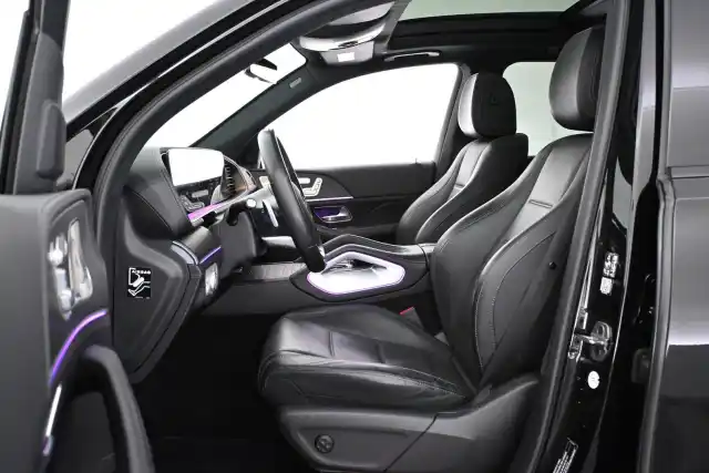 Musta Maastoauto, Mercedes-Benz GLE – VAR-46905