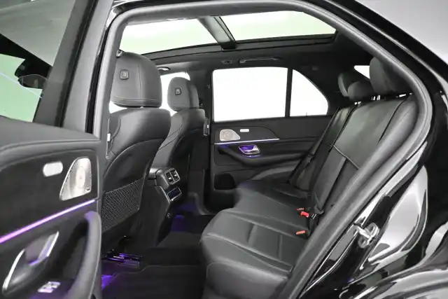 Musta Maastoauto, Mercedes-Benz GLE – VAR-46905