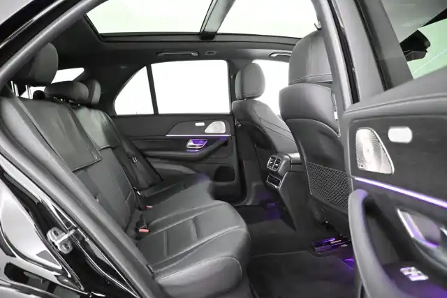 Musta Maastoauto, Mercedes-Benz GLE – VAR-46905