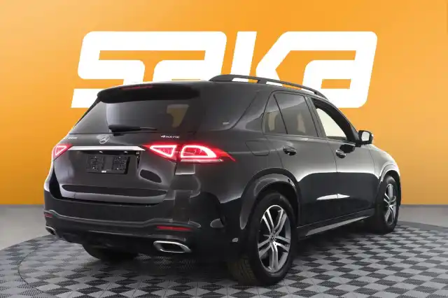 Musta Maastoauto, Mercedes-Benz GLE – VAR-46905