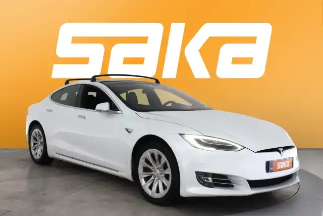 Valkoinen Sedan, Tesla Model S – VAR-46964