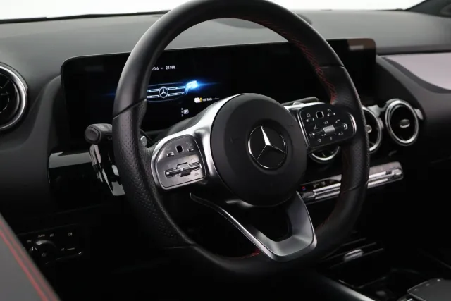 Musta Maastoauto, Mercedes-Benz GLA – VAR-46969