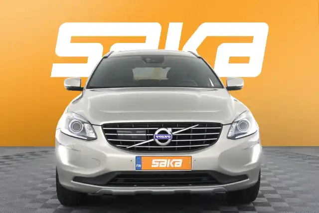 Ruskea Maastoauto, Volvo XC60 – VAR-47000
