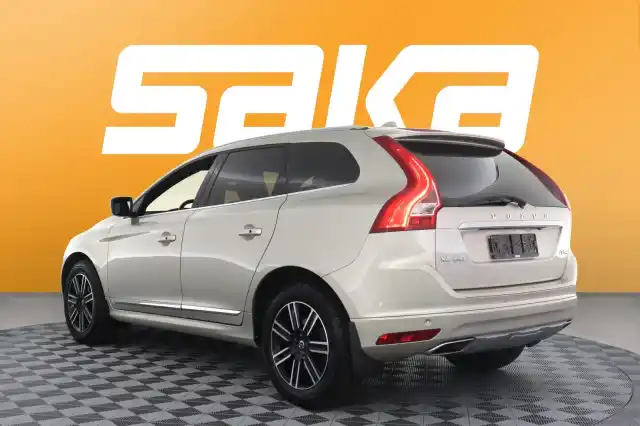 Ruskea Maastoauto, Volvo XC60 – VAR-47000