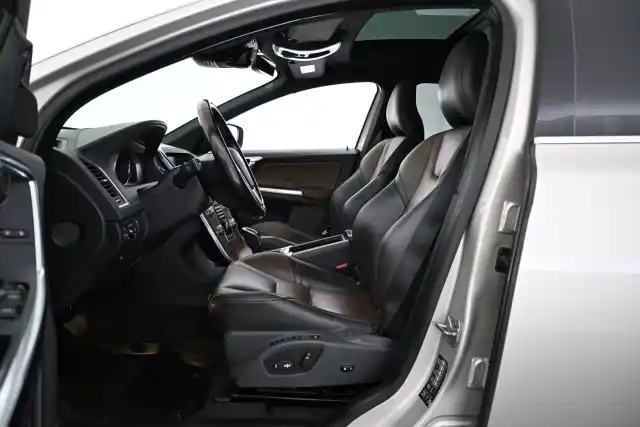Ruskea Maastoauto, Volvo XC60 – VAR-47000