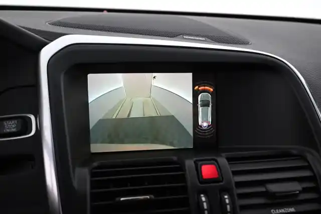 Ruskea Maastoauto, Volvo XC60 – VAR-47000