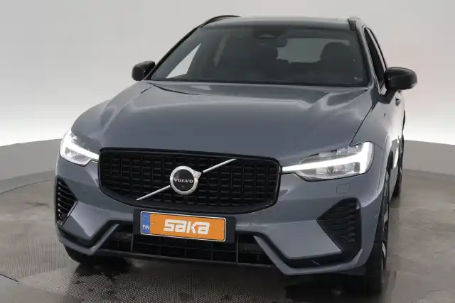 Harmaa Maastoauto, Volvo XC60 – VAR-47008