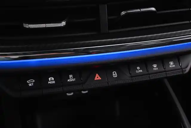 Musta Maastoauto, Skoda Enyaq – VAR-47107