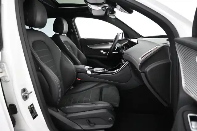 Musta Maastoauto, Mercedes-Benz EQC – VAR-47139