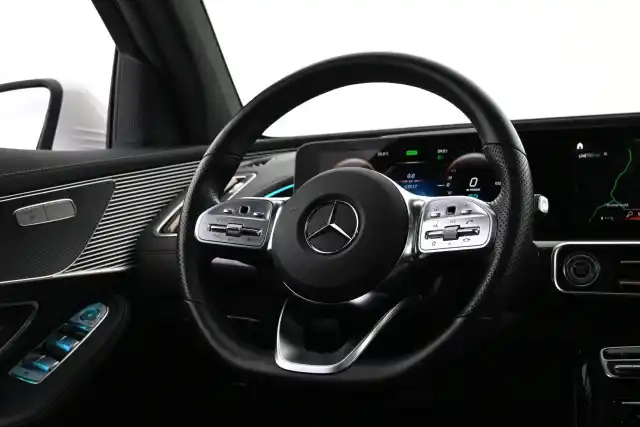 Musta Maastoauto, Mercedes-Benz EQC – VAR-47139