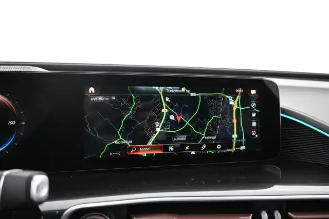 Musta Maastoauto, Mercedes-Benz EQC – VAR-47139