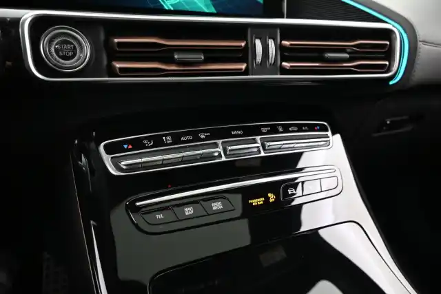 Musta Maastoauto, Mercedes-Benz EQC – VAR-47139