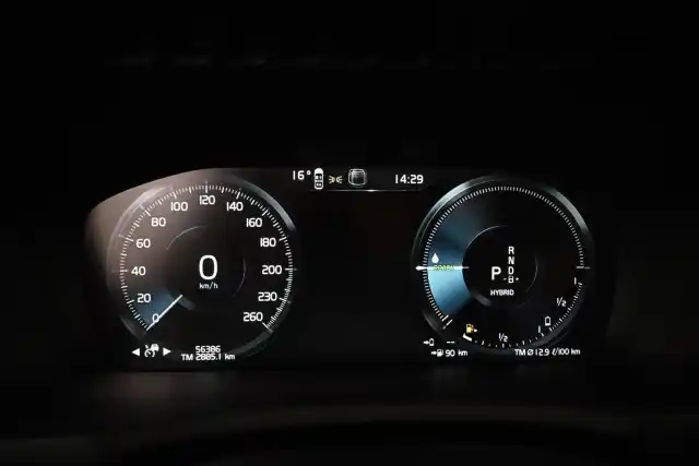 Harmaa Maastoauto, Volvo XC90 – VAR-47187