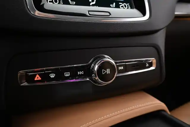 Harmaa Maastoauto, Volvo XC90 – VAR-47187