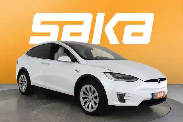 Valkoinen Maastoauto, Tesla Model X – VAR-47385