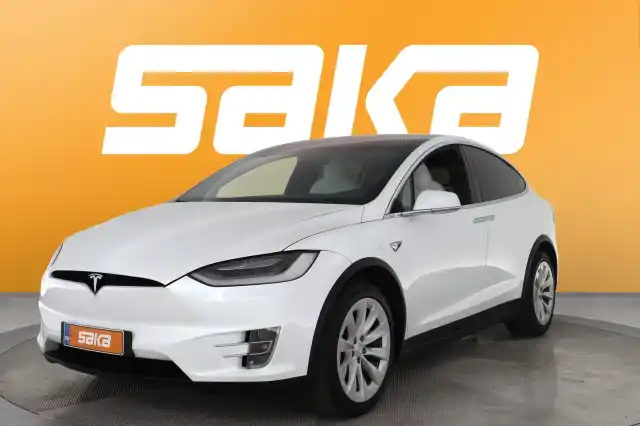 Valkoinen Maastoauto, Tesla Model X – VAR-47385