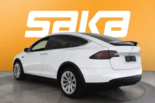 Valkoinen Maastoauto, Tesla Model X – VAR-47385