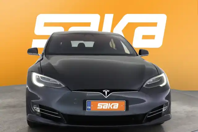 Harmaa Sedan, Tesla Model S – VAR-47413