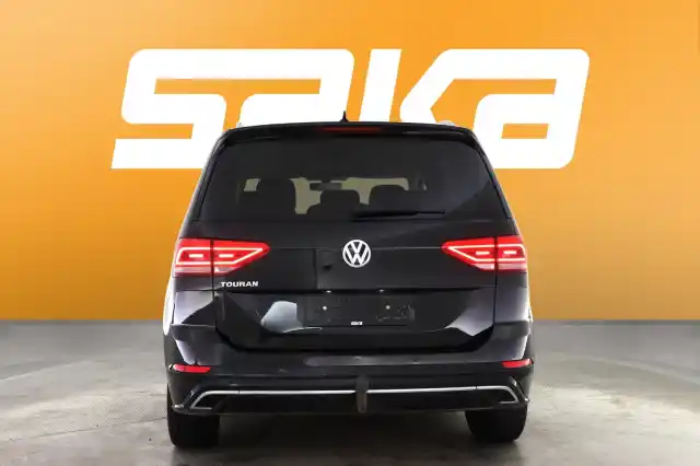 Musta Tila-auto, Volkswagen Touran – VAR-47535