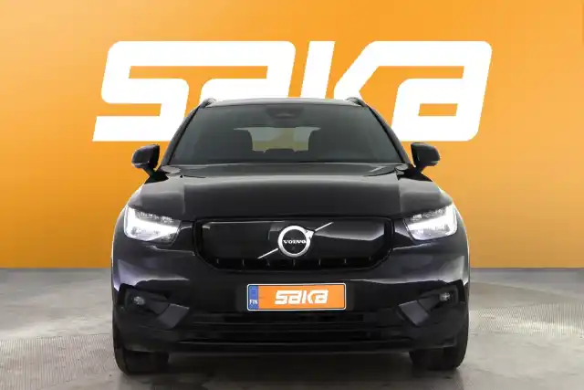 Musta Maastoauto, Volvo XC40 – VAR-47652