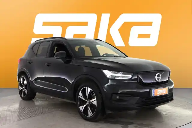 Musta Maastoauto, Volvo XC40 – VAR-47652